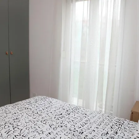 Apartma Domace Zavetje V Kopru Lure - Homey Retreat Lure