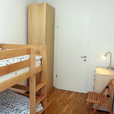Apartma Domace Zavetje V Kopru Lure - Homey Retreat Lure *