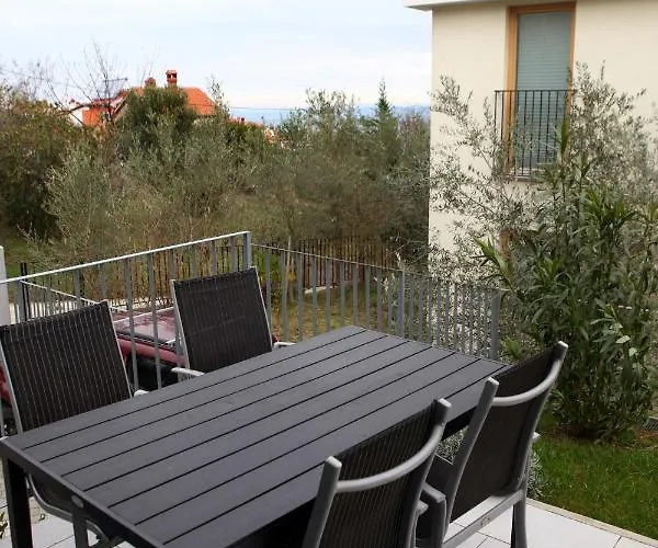 Homey Retreat Lure Διαμέρισμα *